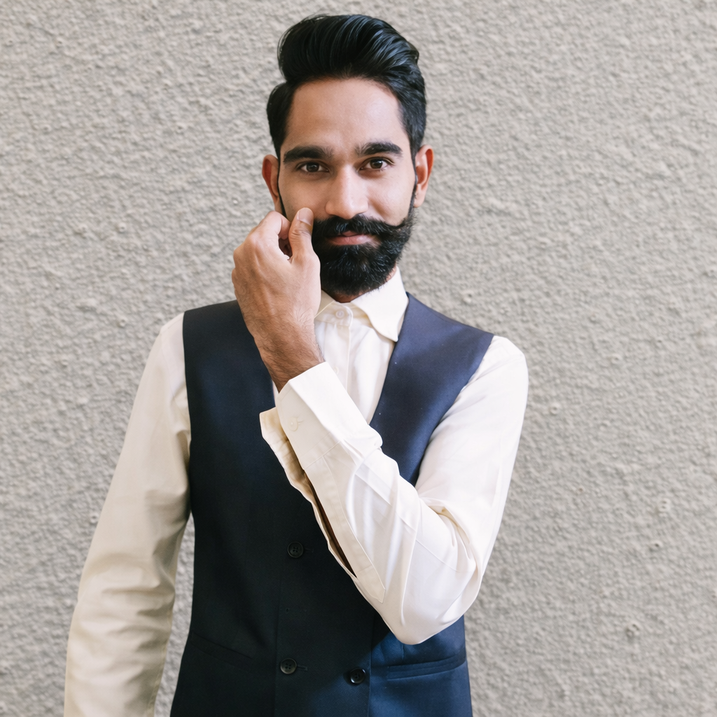 Founder and Director of Global Finance US in professional attire representing financial expertise and leadership